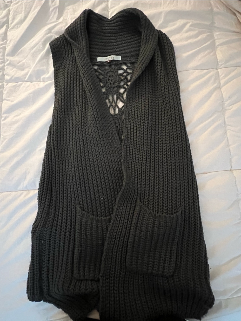 Karlie Gray Chunky Knit Sleeveless Cardigan Vest
